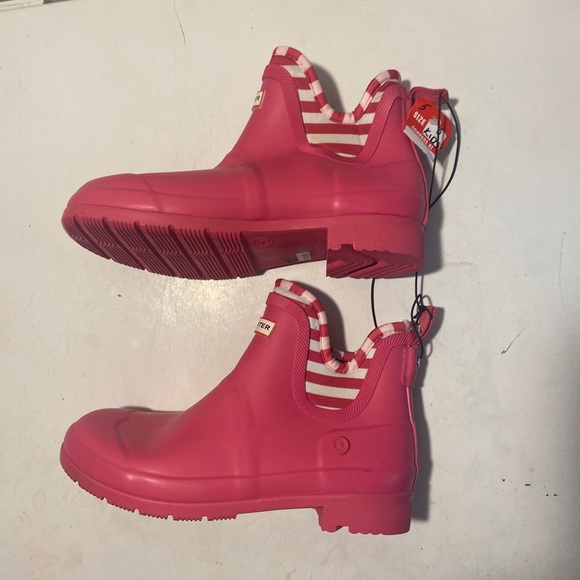 Hunter pink rubber girls boots size 5 NWT - Picture 4 of 6
